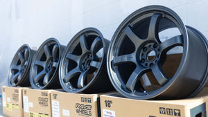 Gramlights 57DR 17x9 +38 5x114.3 Gun Blue 2